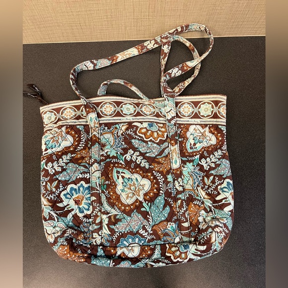 Vera Bradley Tote Bag with Pockets - Picture 5 of 5